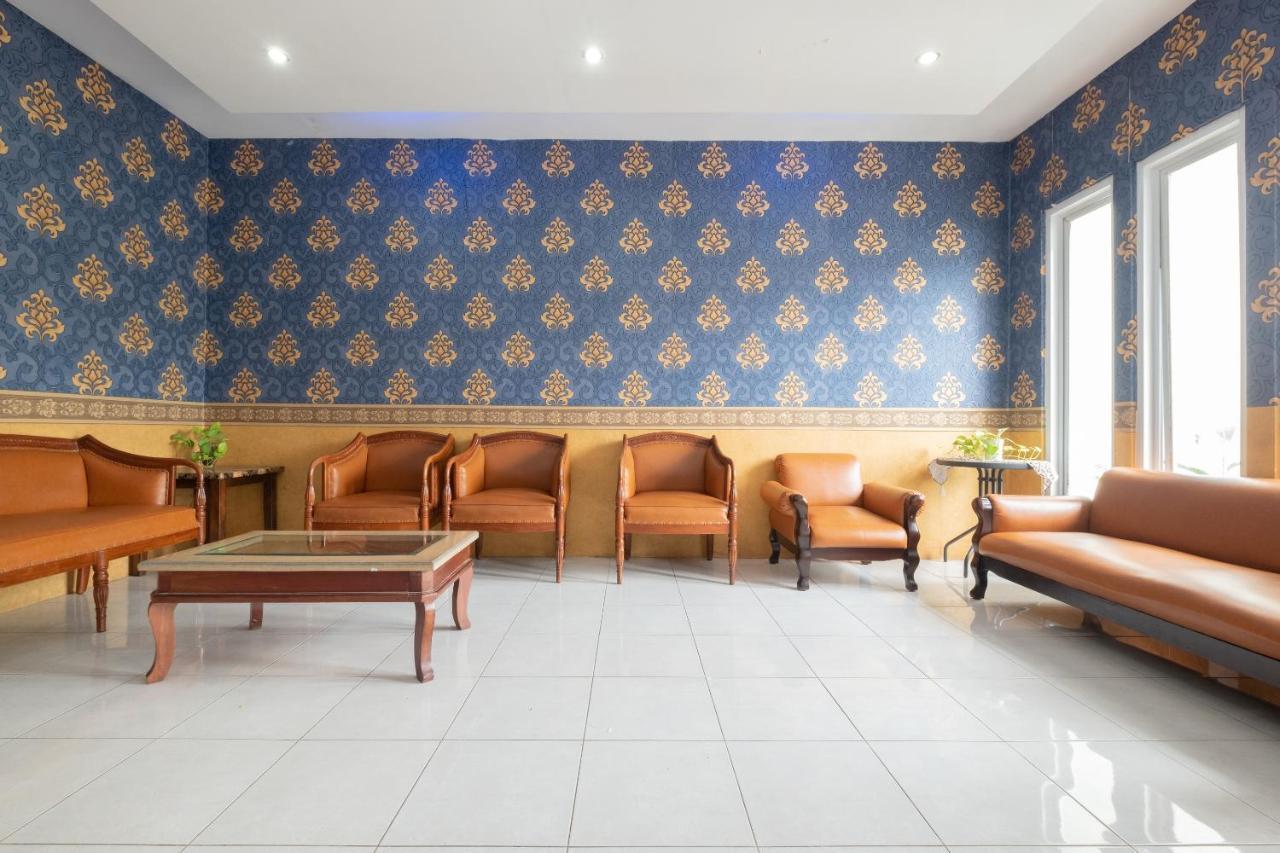 SPOT ON 2419 Rumah Nugraha Hotel Syariah Yogyakarta Bagian luar foto