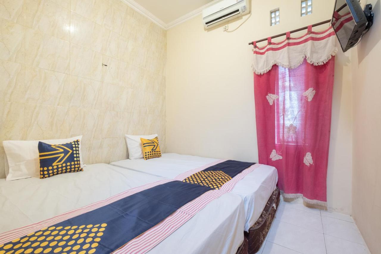 SPOT ON 2419 Rumah Nugraha Hotel Syariah Yogyakarta Bagian luar foto