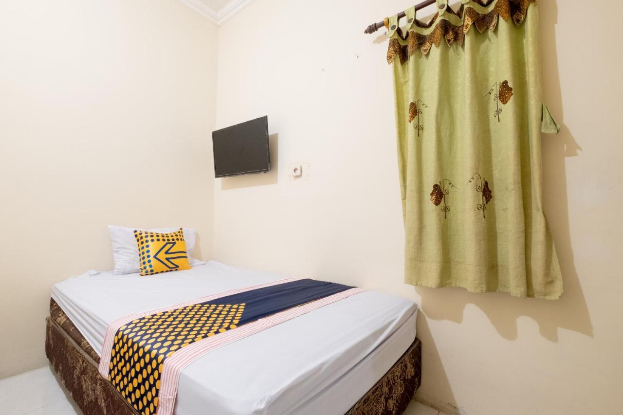 SPOT ON 2419 Rumah Nugraha Hotel Syariah Yogyakarta Bagian luar foto