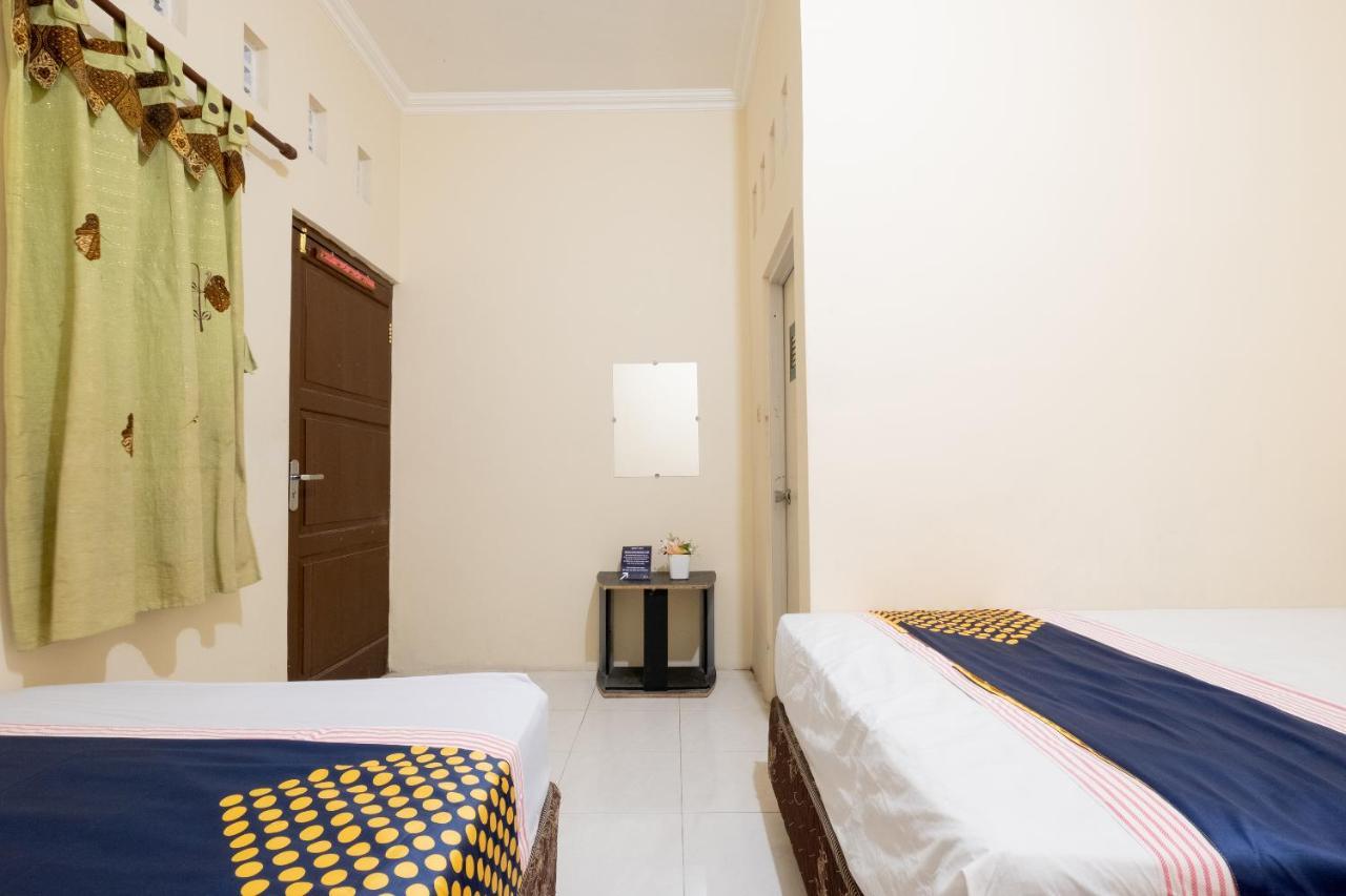 SPOT ON 2419 Rumah Nugraha Hotel Syariah Yogyakarta Bagian luar foto